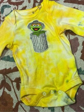 omighty Yellow Tie-Dye Oscar the Grouch Baby One-Piece